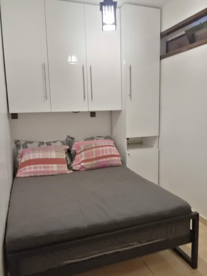 საძინებელი 1