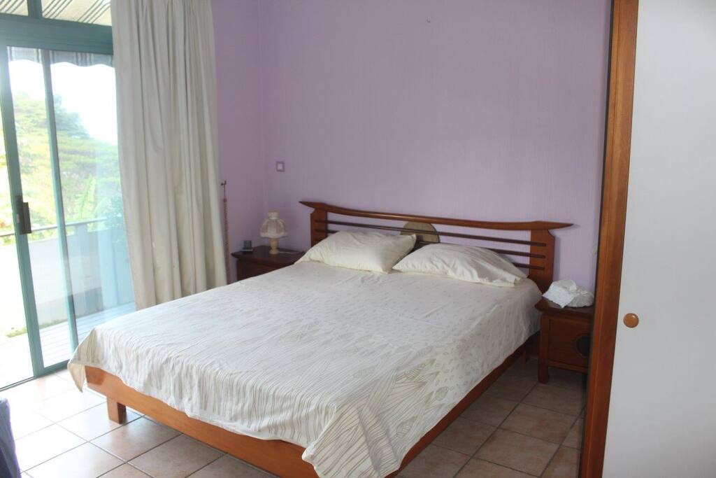 Chambre 1 rez-de-jardin