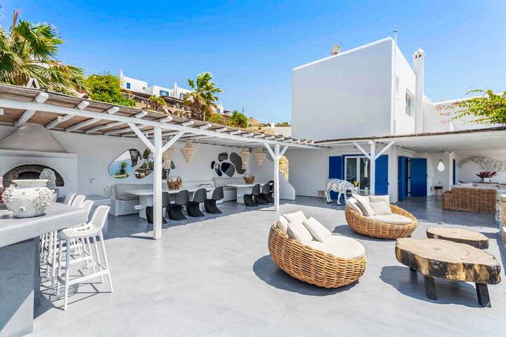 Waterfront Dream Villa gallery image 5