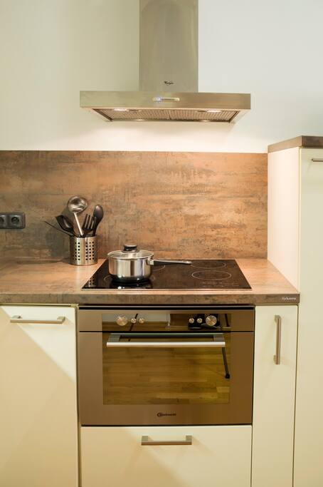 Stove and oven with all amenities you may need.
