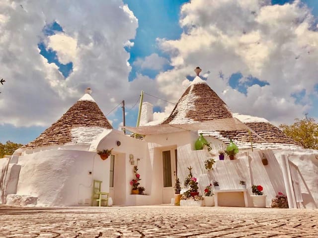 Trulli Come Una Volta con piscina