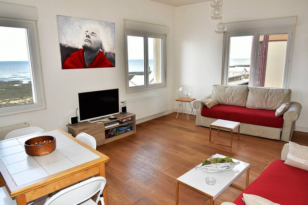 AUTRE VUE DU SALON