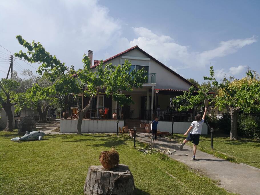 Our yard
Ο κήπος μας