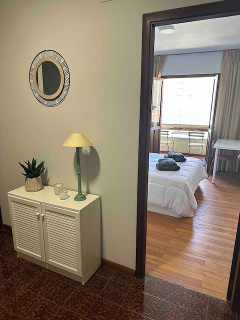Central Lalín apartment (Capacity 6 people)