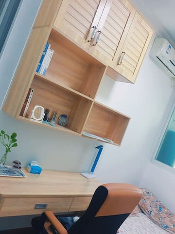 Airport B&B Bao'an International Airport Gushu Subway Station Japanese-style tatami room with oversized pool with tatami double balcony