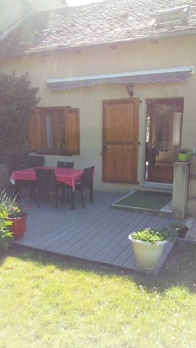 Terrasse avec table