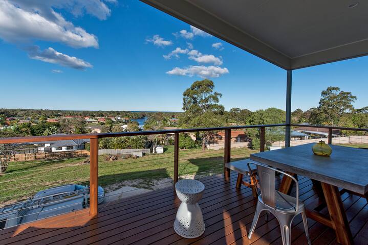 Byron Shire luxury ocean view+pool+2 min to beach gallery image 5
