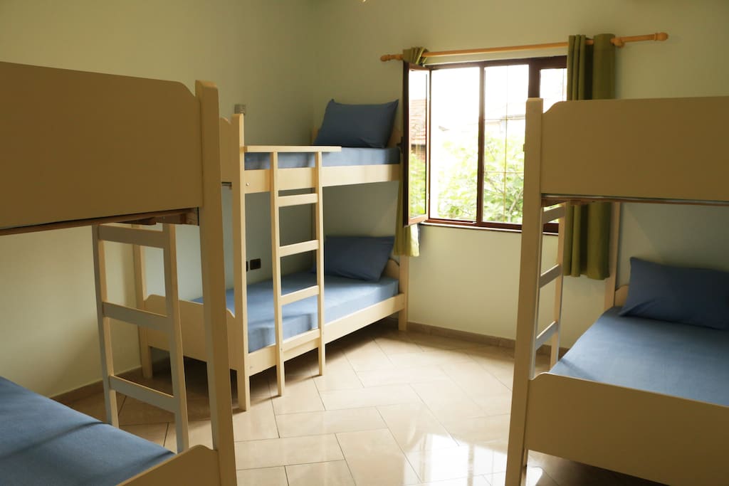 6 beds room - just a private room for you and your friends!