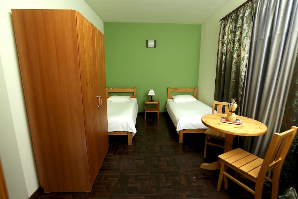 Khaki Green Room (Daravand Guest House)