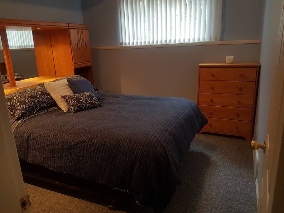 Bedroom with Queen Bed