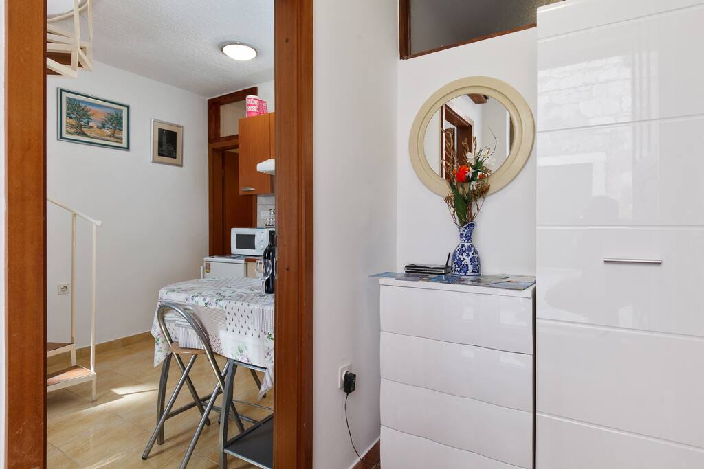 Enter in Rosmarinus studio