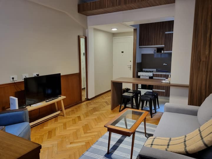 Two-room apartment on Uriburu Street in Recoleta