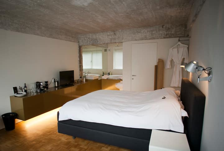 Yellow Submarine B&b - Antwerp