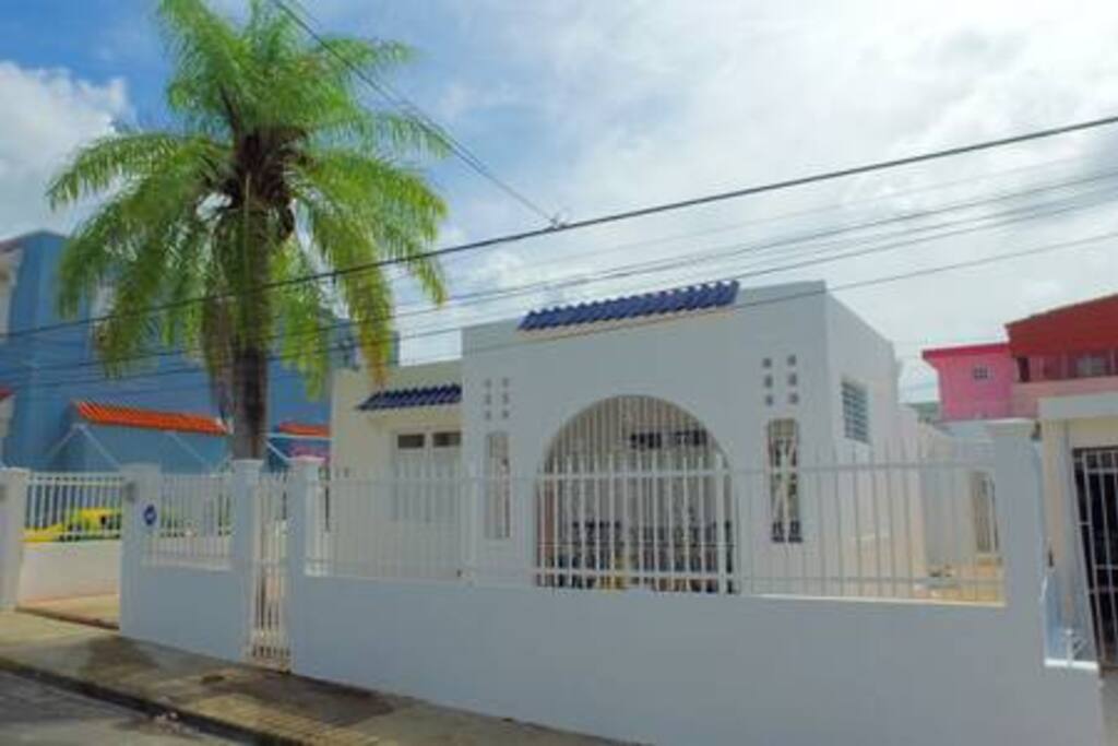 A view of this charming, newly renovated villa on a quiet, neighborly street, but literally around the corner from some of the best spots in Ocean Park, and just a 5-minute walk from the beach.