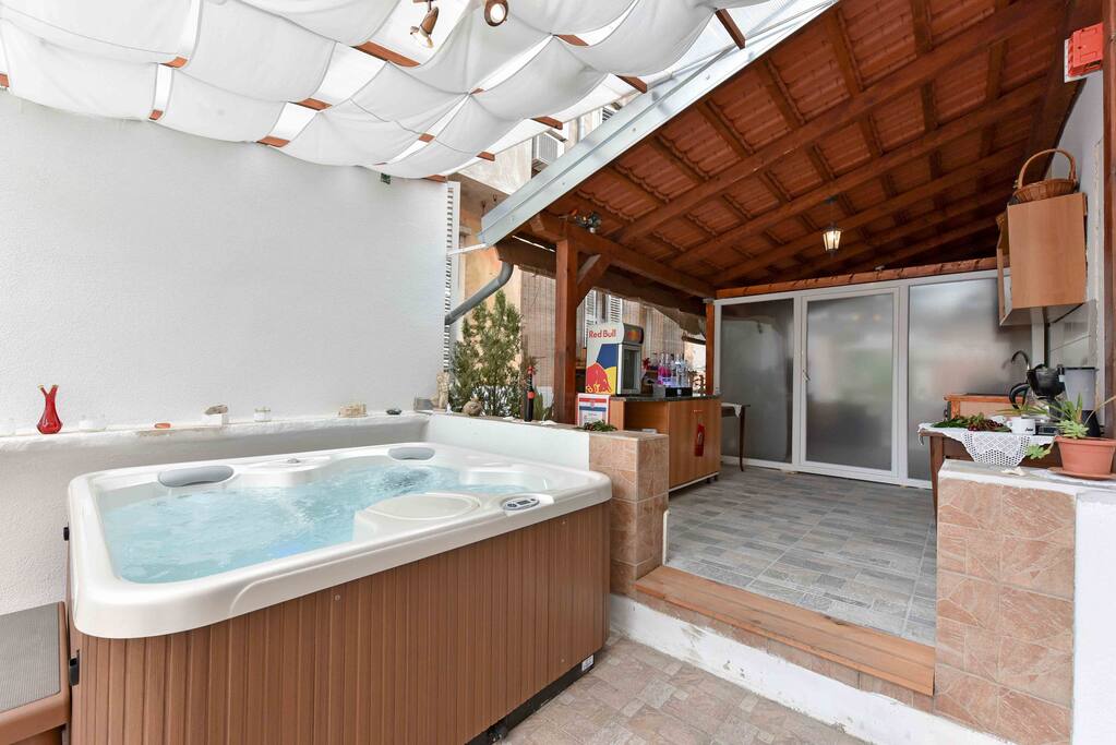 Jacuzzi on terrace
