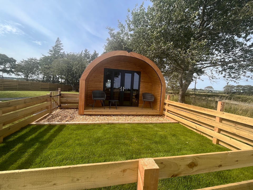 Stunning Rural Cabin-Scotland-Dumfries and Galloway-Cluaran Cabins-Solway Breeze — photo 1