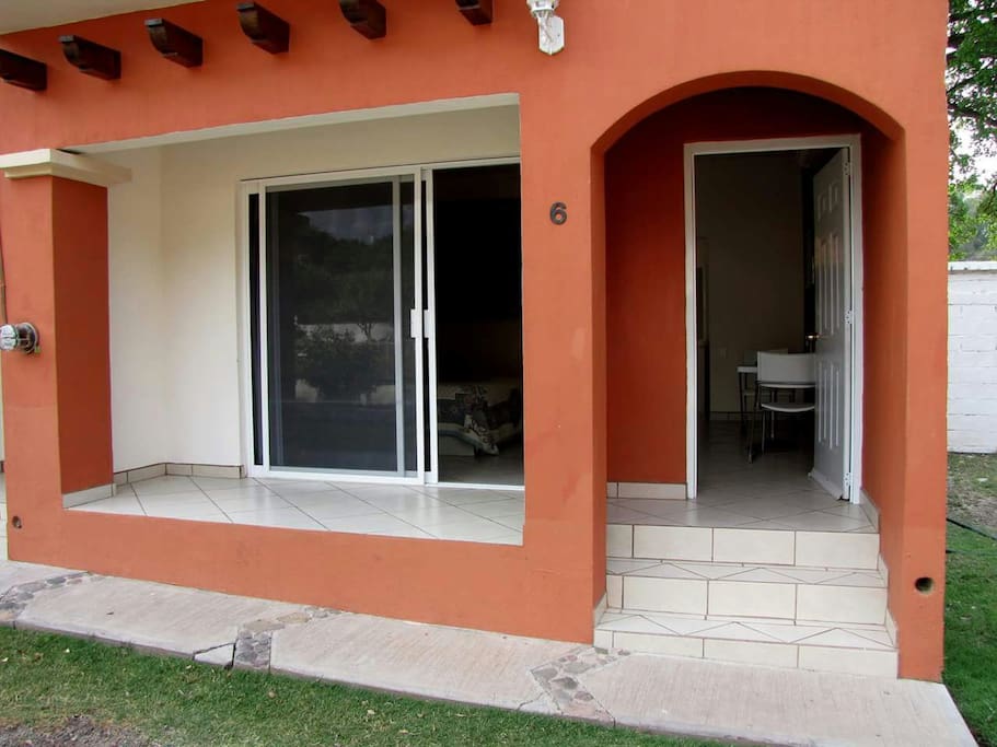 Habitaciones con balcón y acceso independiente