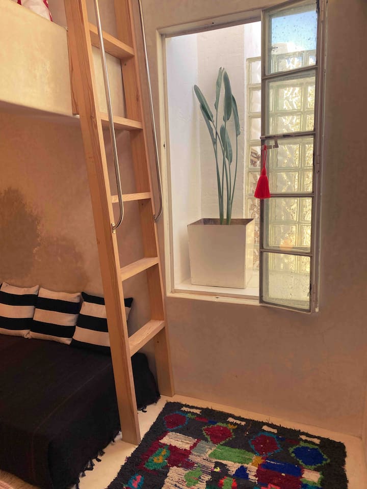 غرفة النوم 1