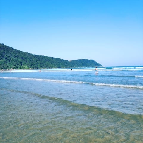 Top Airbnb: ​Experience Canto do Forte: Comfort, Sun, and Leisure! in Praia Grande