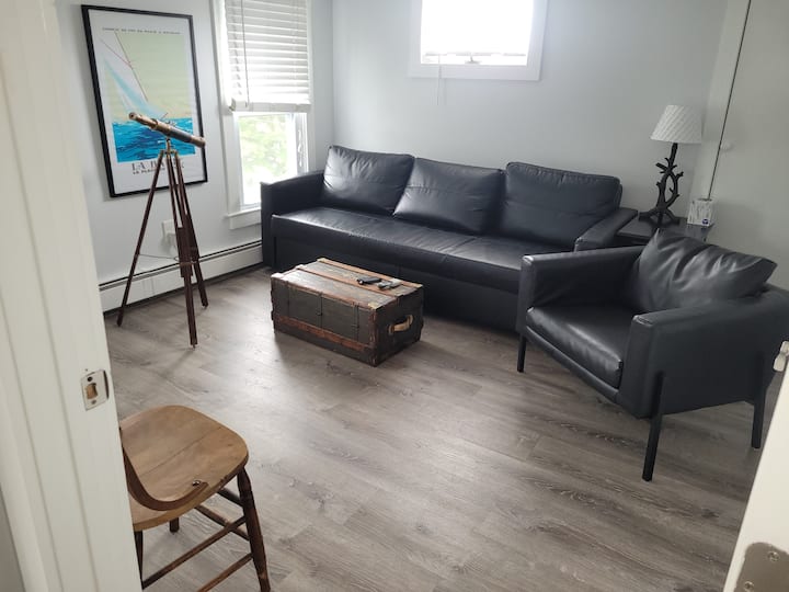 Downtown Roofdeck Unit With Offstreet Parking - Newport, RI