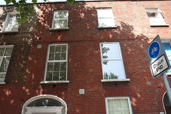 One Bedroom Apartment - Central Location - Dublin