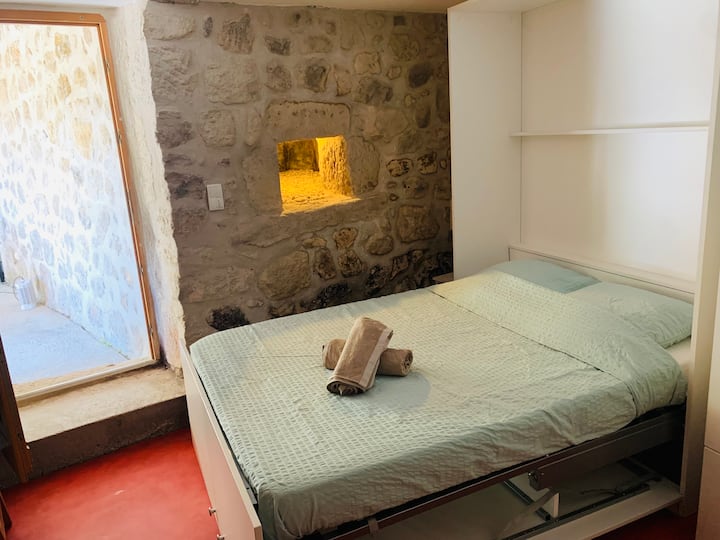 غرفة النوم 1