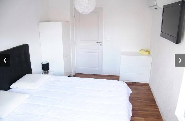 Chambre 1 - განათებული მეფე ზომა