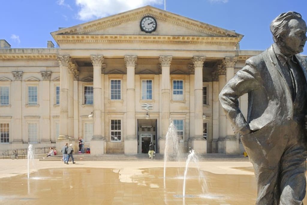 Huddersfield Train Station