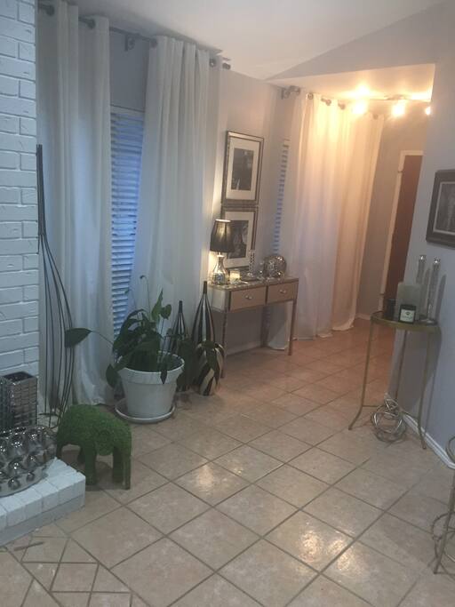 Entry way