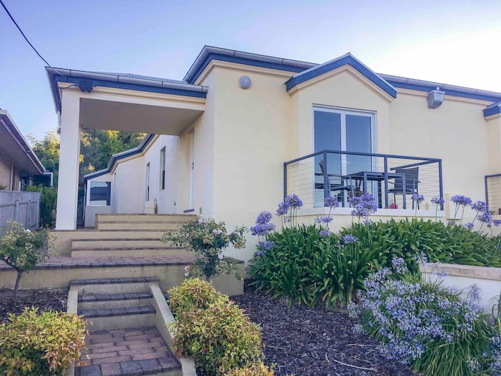 Mount Gambier Holiday Rentals & Homes South Australia, Australia Airbnb