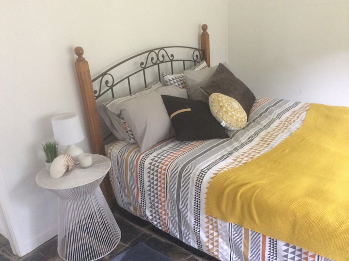 Bedroom No 2 = King Bed