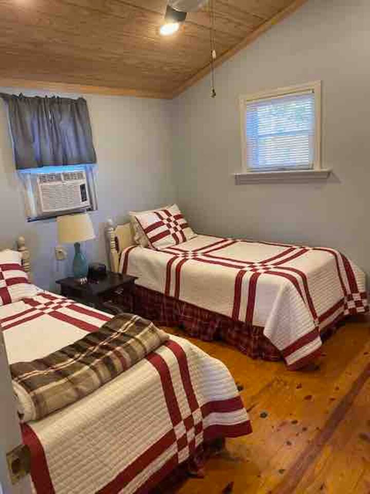 10 Best Airbnb Vacation Rentals In Mountain Rest, South Carolina