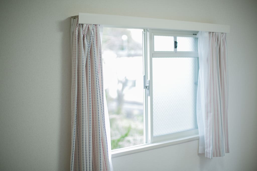 大大的窗戶/large window