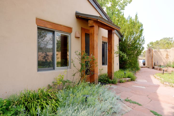 Serene Suite in Country Setting