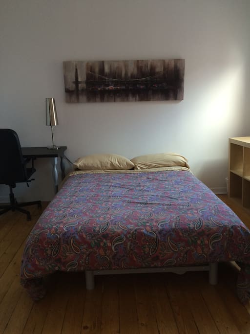 Bedroom 2 (medium)