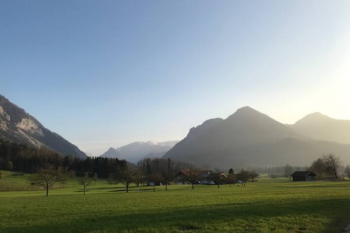 Neu renovierte Ferienwohnung mit tollem Bergblick