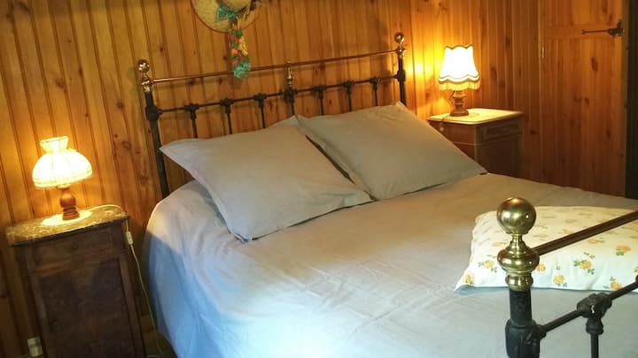 chumba cha kulala 2 watu kwenye ghorofa ya chini