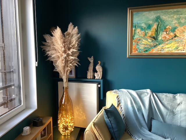 Magnificent apartment with terrace in the center gallery image 4