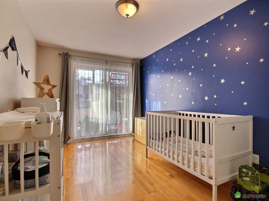 Chambre 2 + terrasse arrière