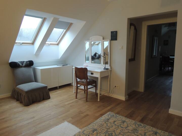 Spavaća soba na katu