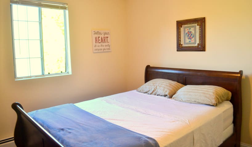 ★Cozy & Convenient ★ 15 Mins to Downtown!
