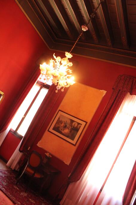 DOUBLE ROOM VIEW CANAL GRANDE WITH PRIVATE BATHROOM