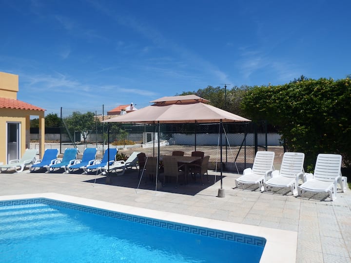 Spacious Villa Lara Estoi With Heated Pool - Faro