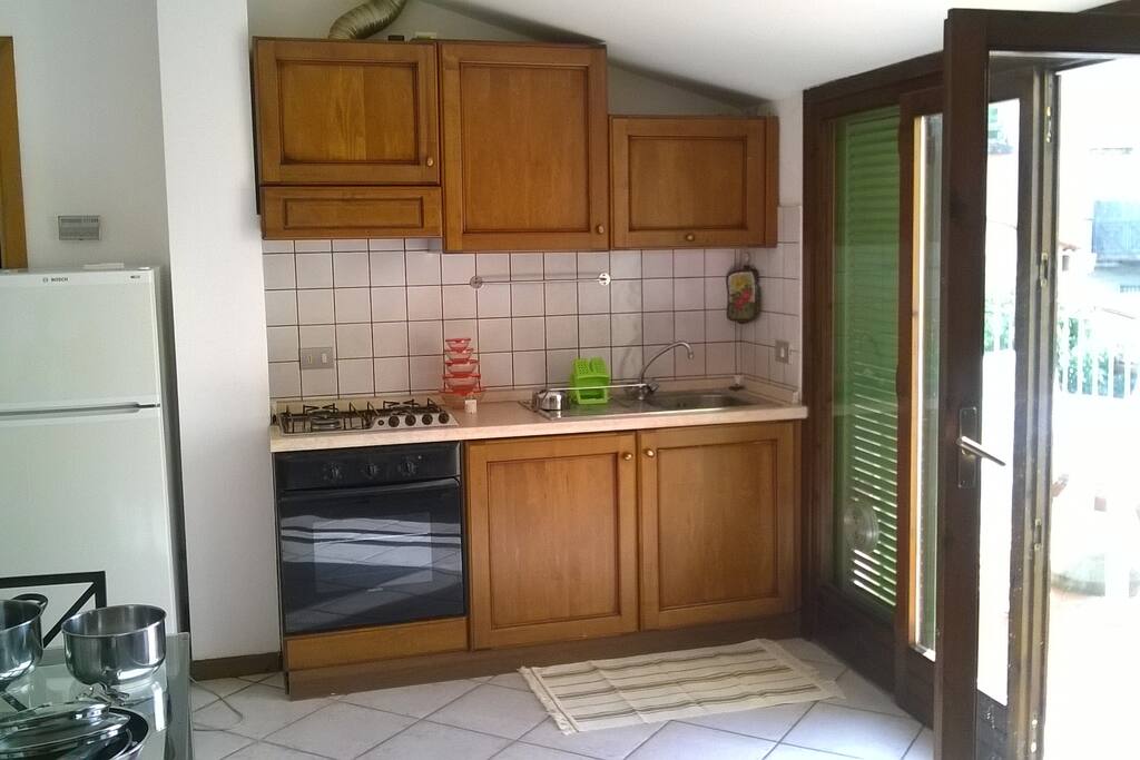 cucina attrezzata
