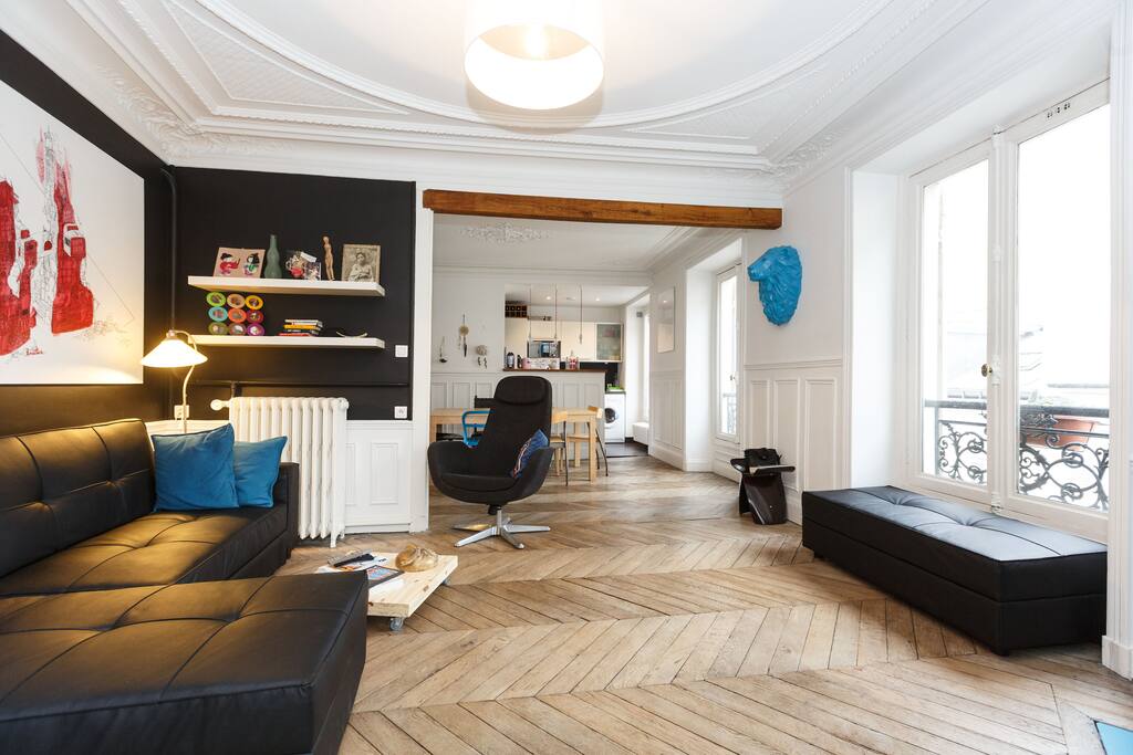 Cosy design bedroom in an apartment in Batignolles Cosy design bedroom in an apartment in Batignolles