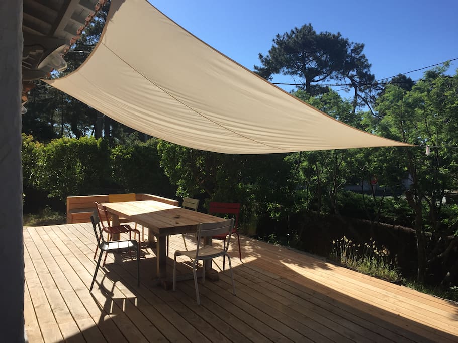 Terrasse principale table 14 pers.