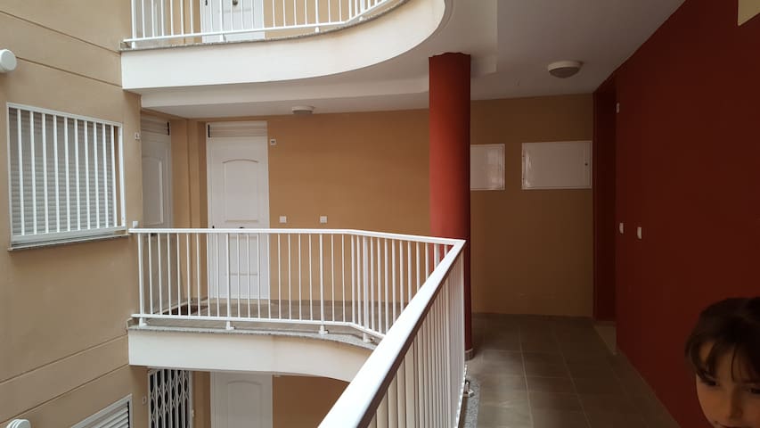 listing_image