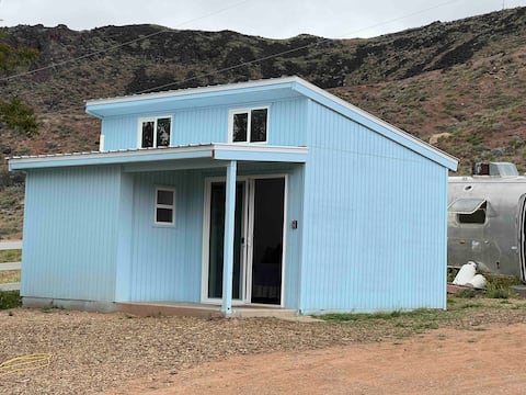 Popular Airbnb listing: Adventure Blue Studio in Virgin