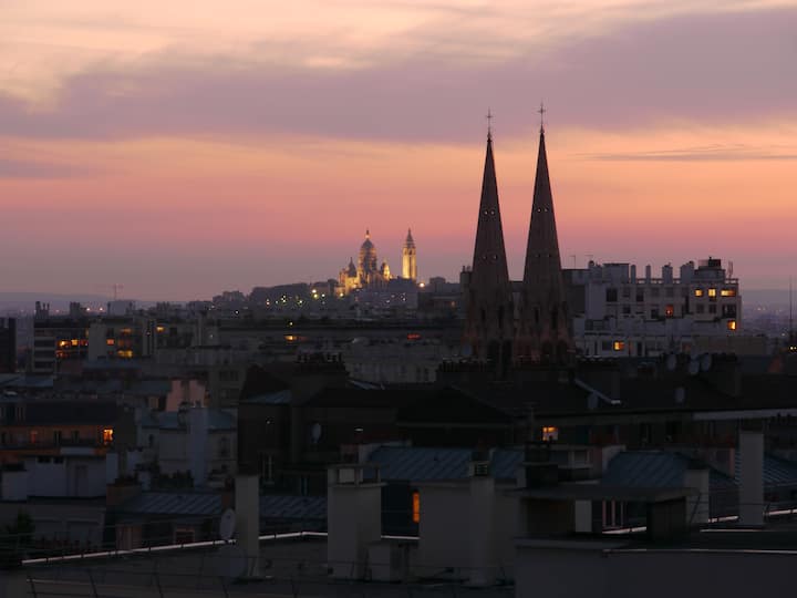 Studio with Panoramic view of Paris