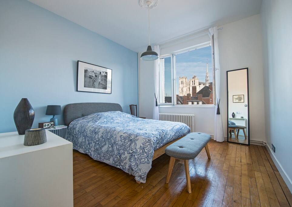 Chambre N°2 avec vue sur cathédrale